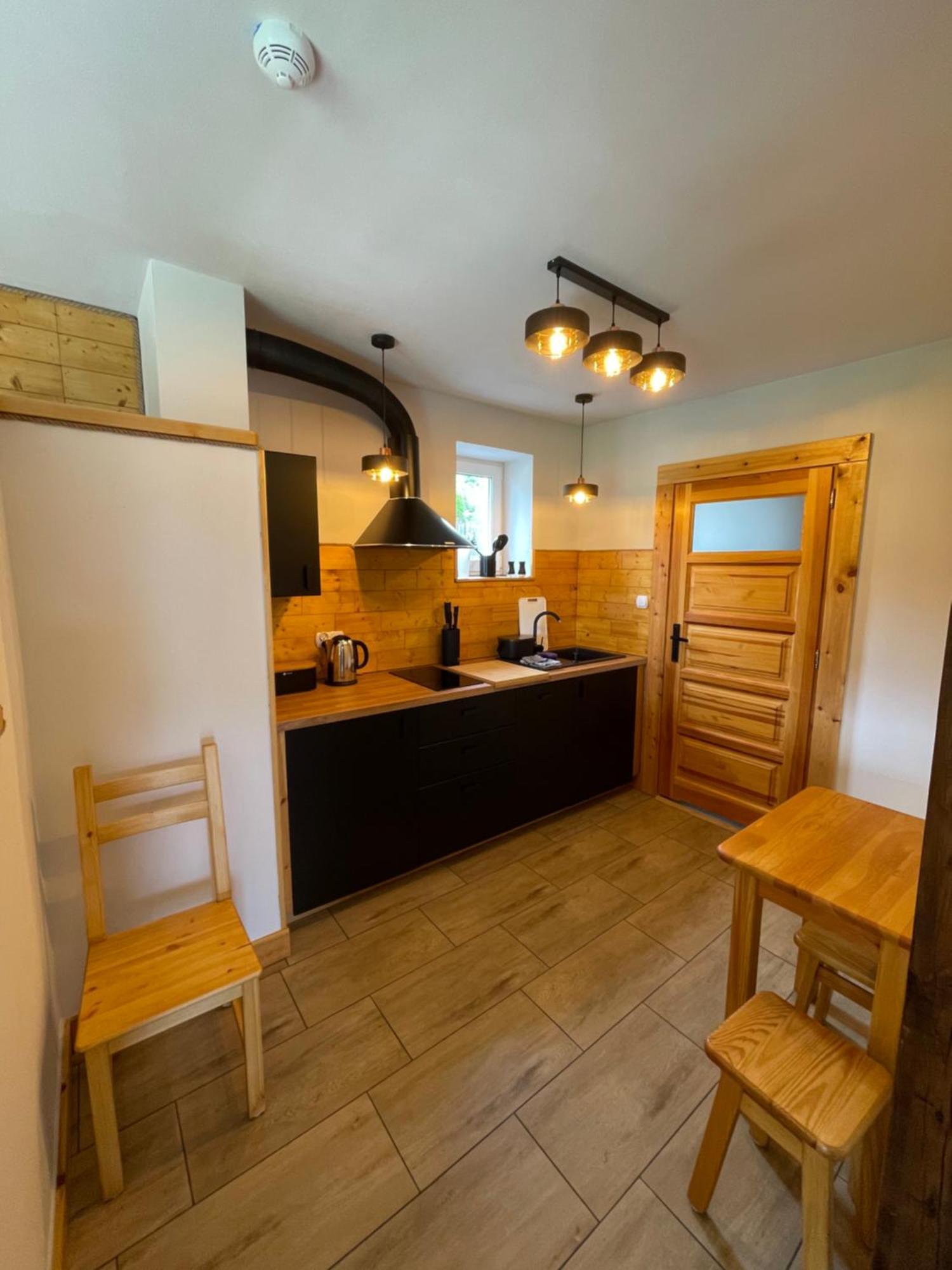 Apartamentwroznowiepl Εξωτερικό φωτογραφία